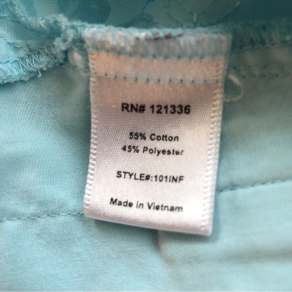 KOI turquoise scrub uniform top. Butterfly print & embroidery. Size XS - Picture 4 of 9